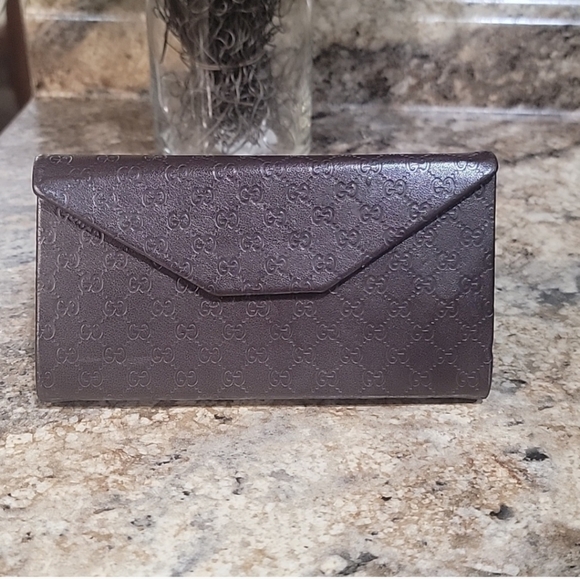 Gucci Embossed Tooled Eye Glass Sun Glass Case EUC - Picture 2 of 11